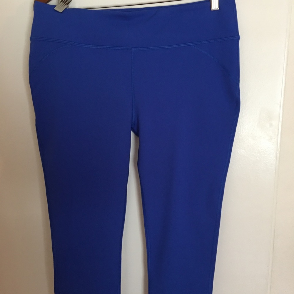 Fabletics Cobalt Blue 3/4 Leggings